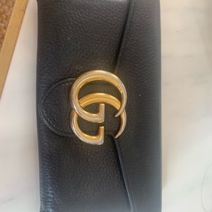 Gucci GG Marmont Continental Wallet - black
